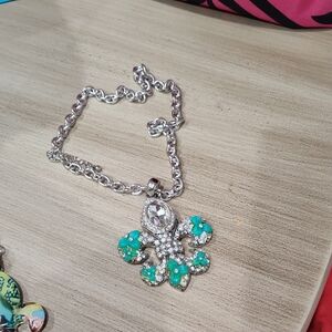 Elegant Silver and Turquoise Floral Necklace